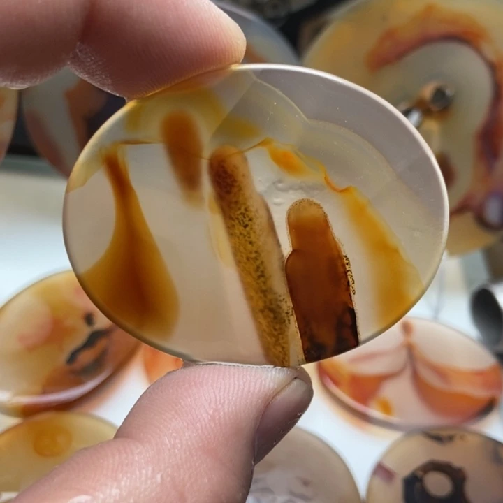 【闪购商品】玛瑙/玉髓颈饰未镶嵌