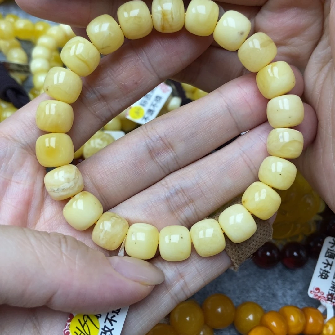 琥珀未镶嵌珠宝奇石17