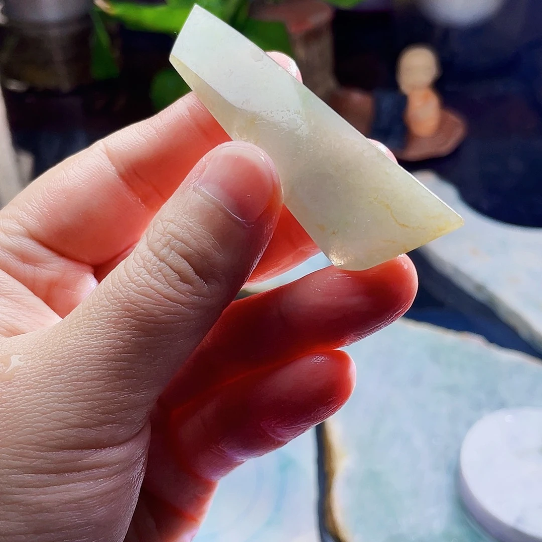 翡翠未镶嵌颈饰毛料41