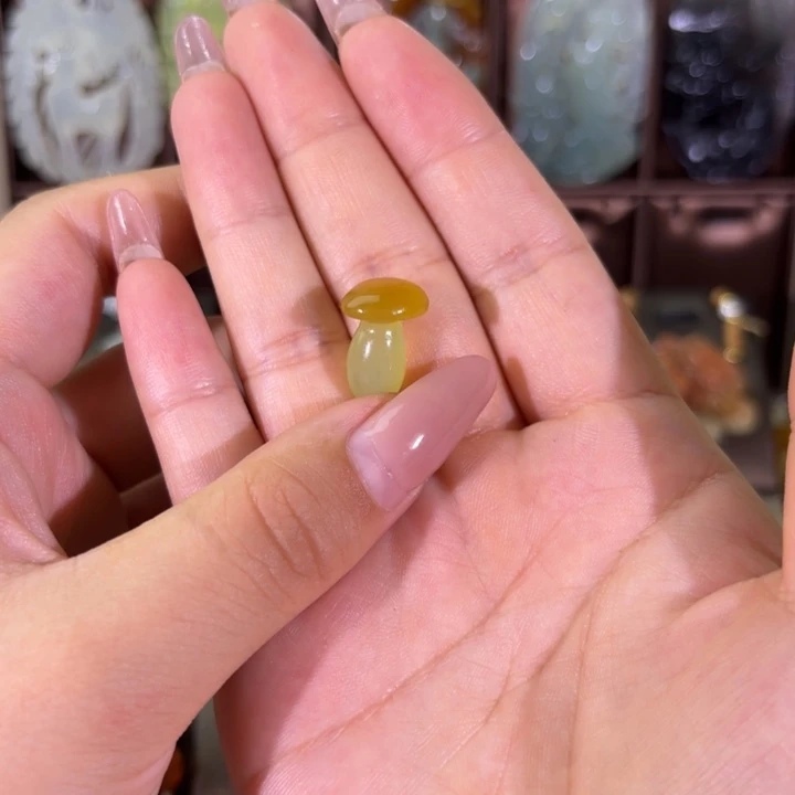 蛇纹石玉合金颈饰事**意