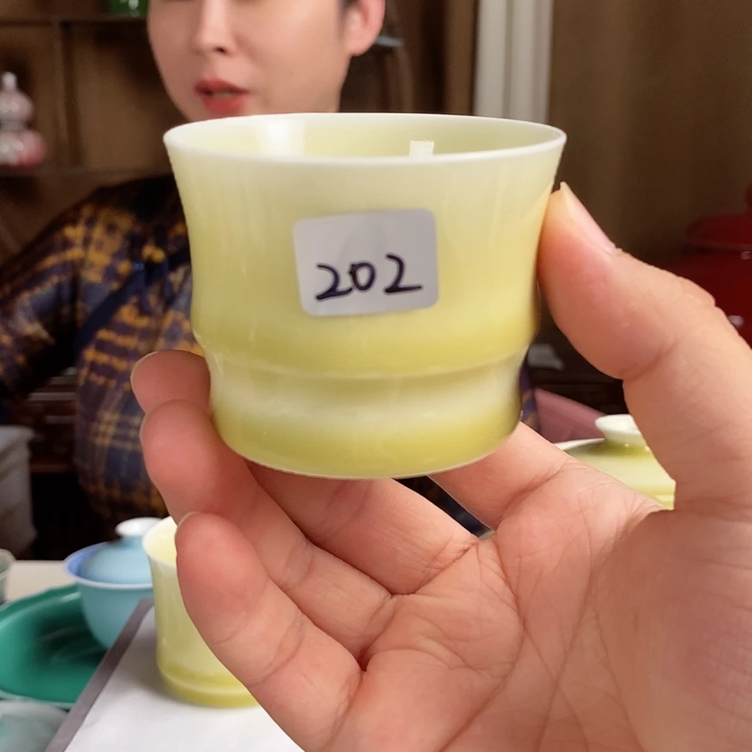 202号珍藏柴窑秘色竹节杯