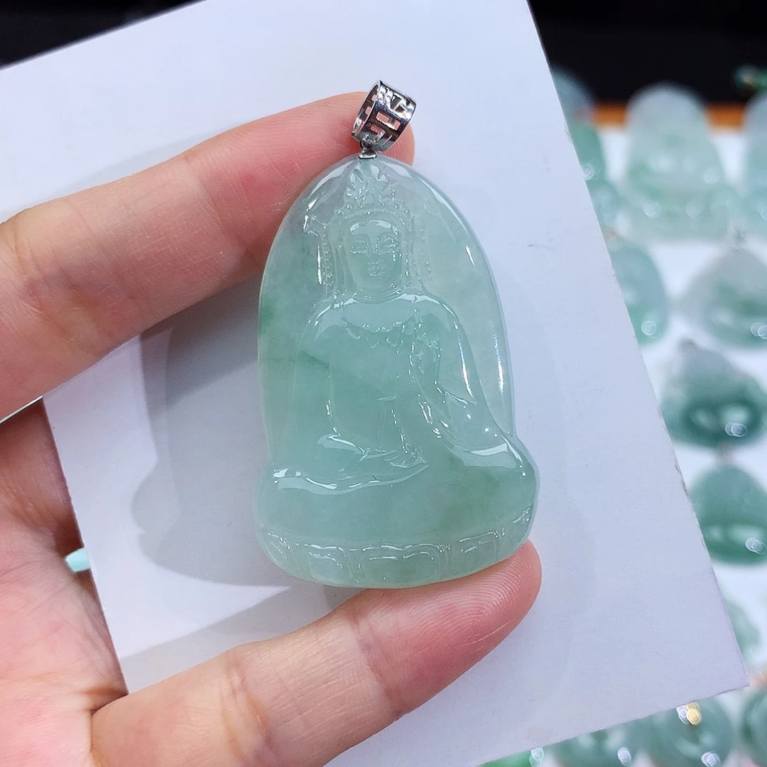 翡翠18K金镶嵌颈饰翡翠吊坠