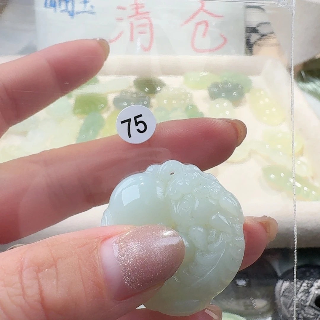 蛇纹石玉颈饰合金不退不换
