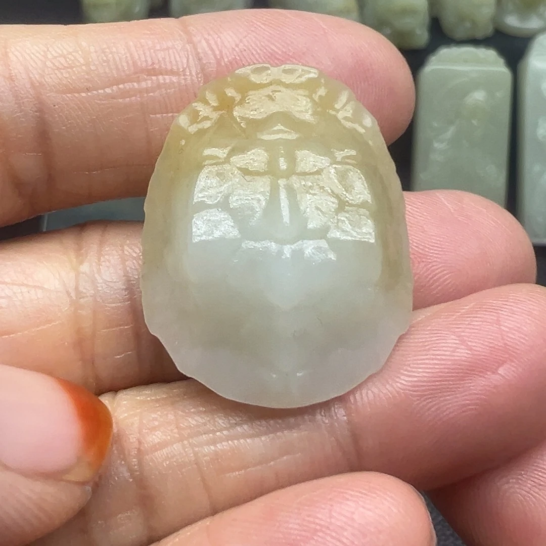 和田玉（糖玉）未镶嵌吊坠(不含链)
