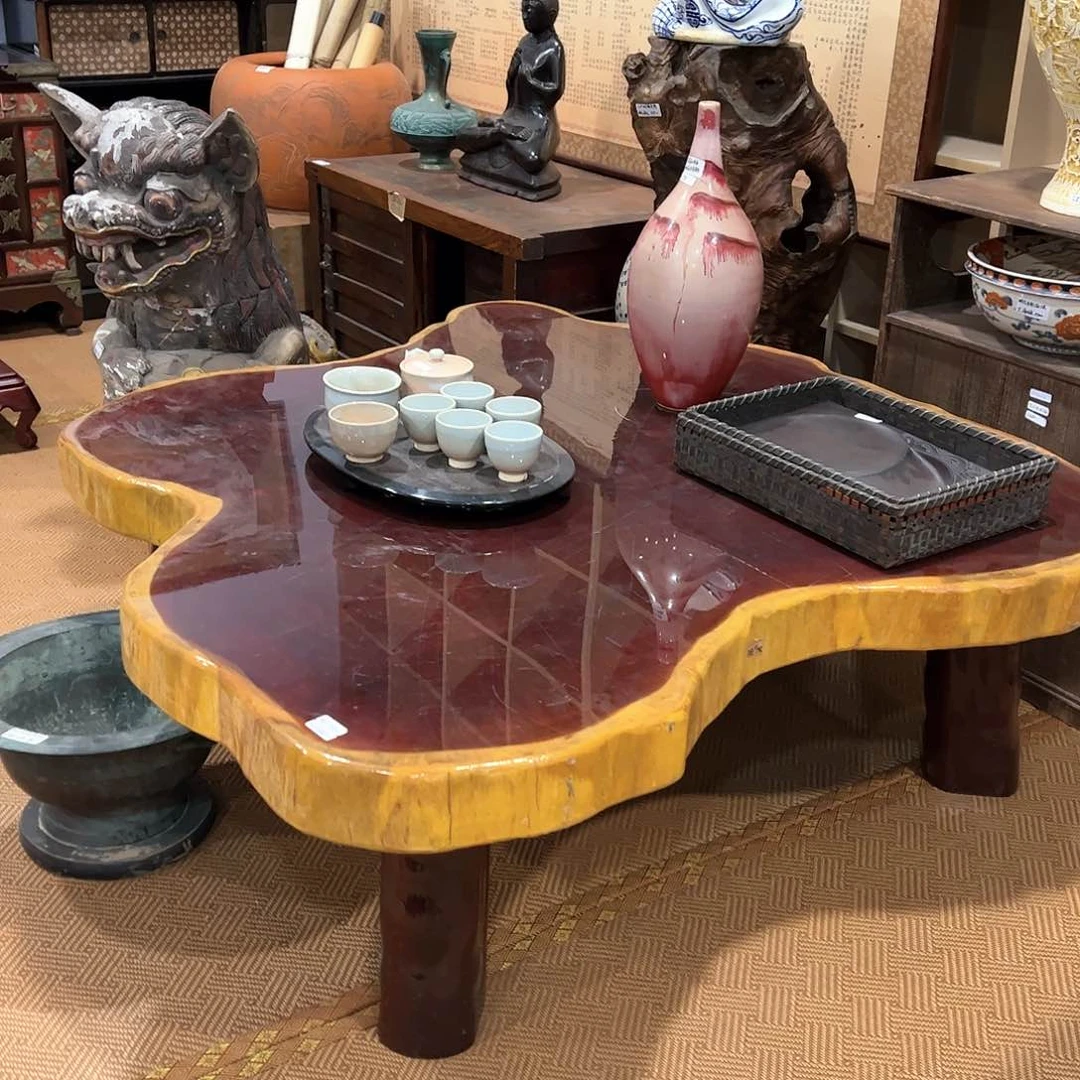 手工艺品琉璃大桌子菜和肉也没