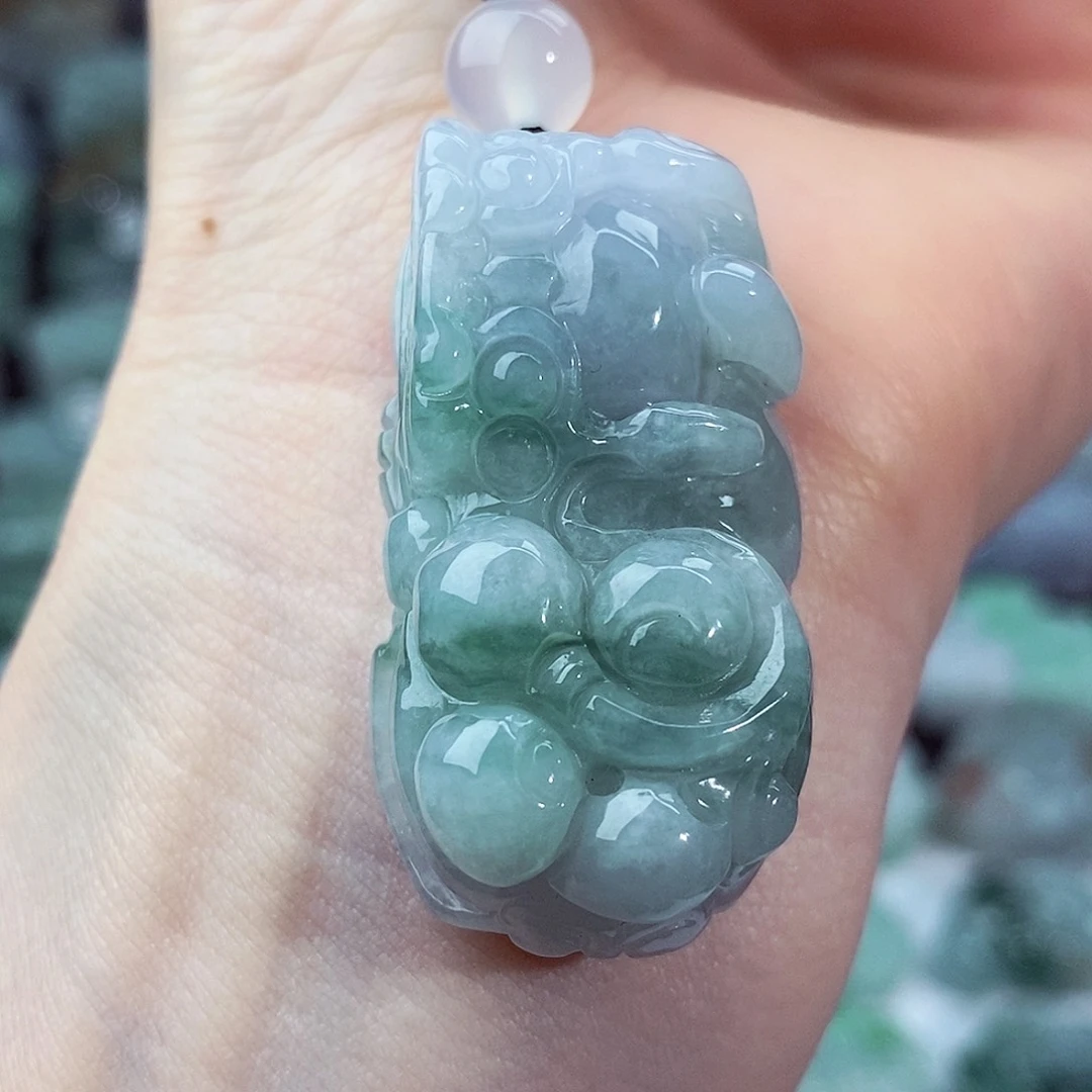 颈饰未镶嵌翡翠天然