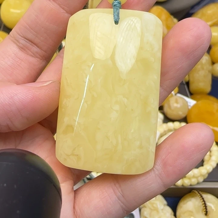 未镶嵌颈饰蜜蜡天然蜜蜡