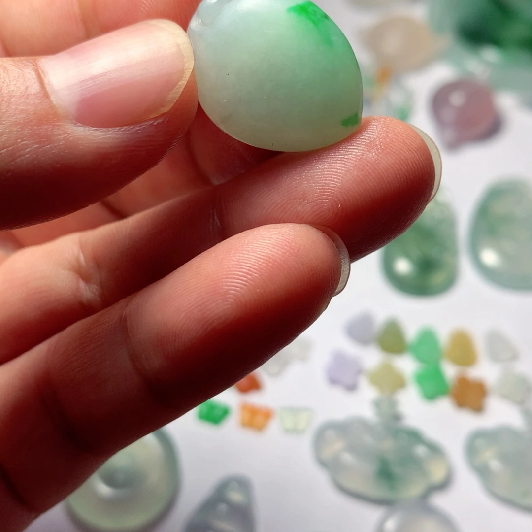 定制翡翠未镶嵌包工