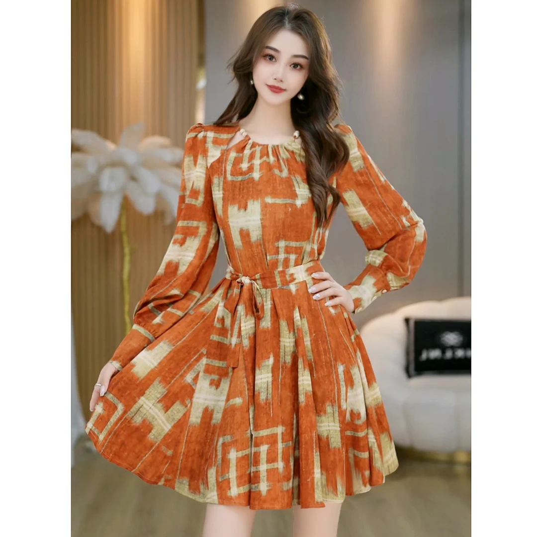 【日不落】法式复古春季显瘦设计款长袖气质连衣裙 C5553