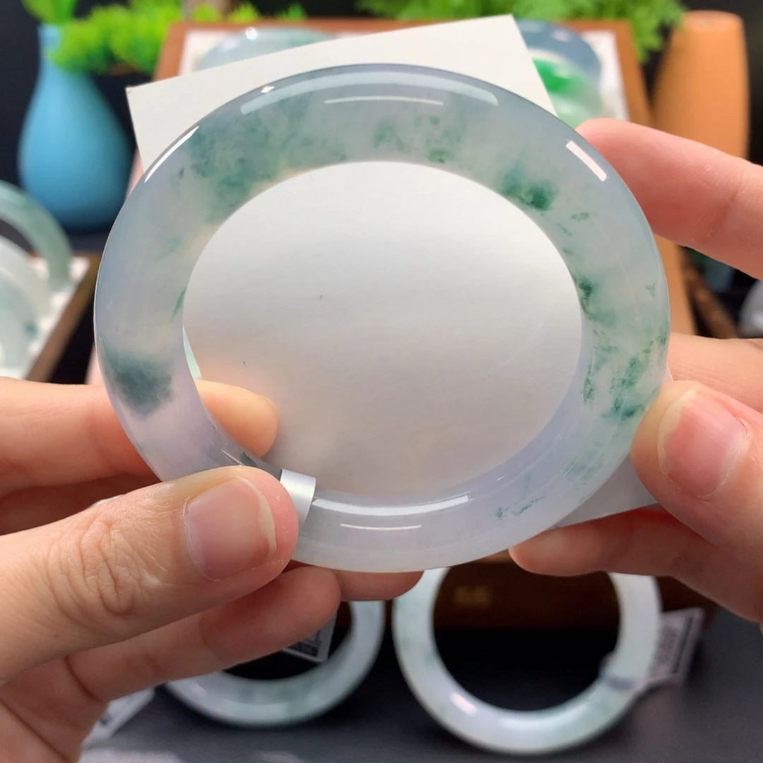 翡翠未镶嵌手镯闪购 10