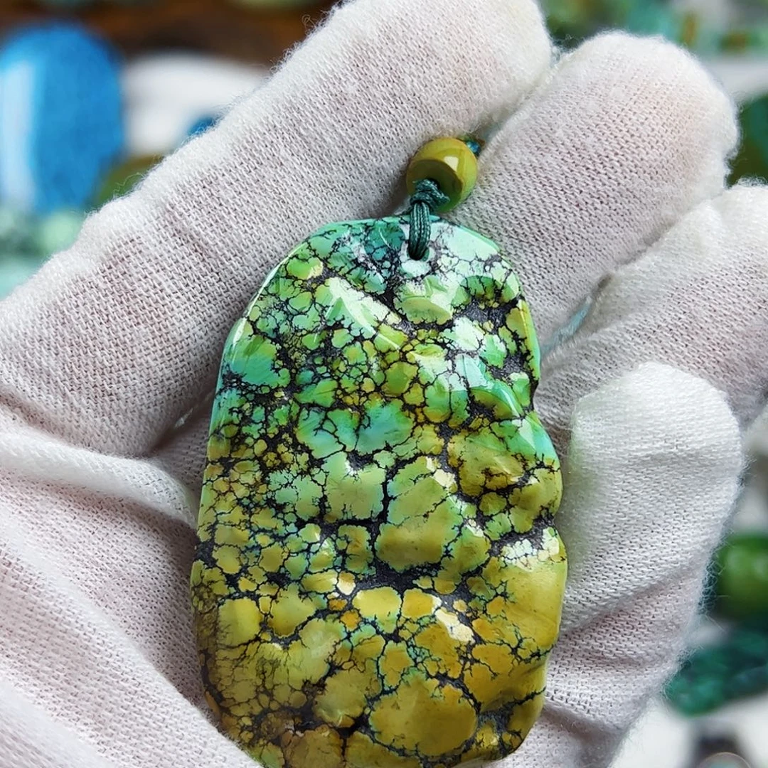 未镶嵌绿松石珠宝奇石