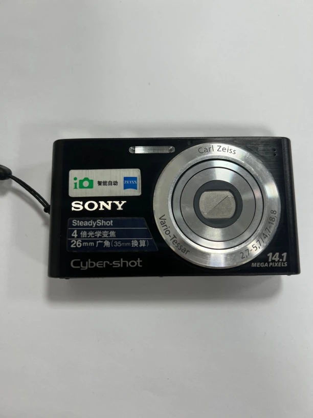 9新 Sony/索尼 W320 1400万像素 下单备注手机接口