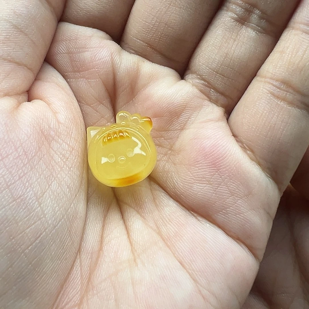 琥珀未镶嵌珠宝奇石Kt打孔不退换