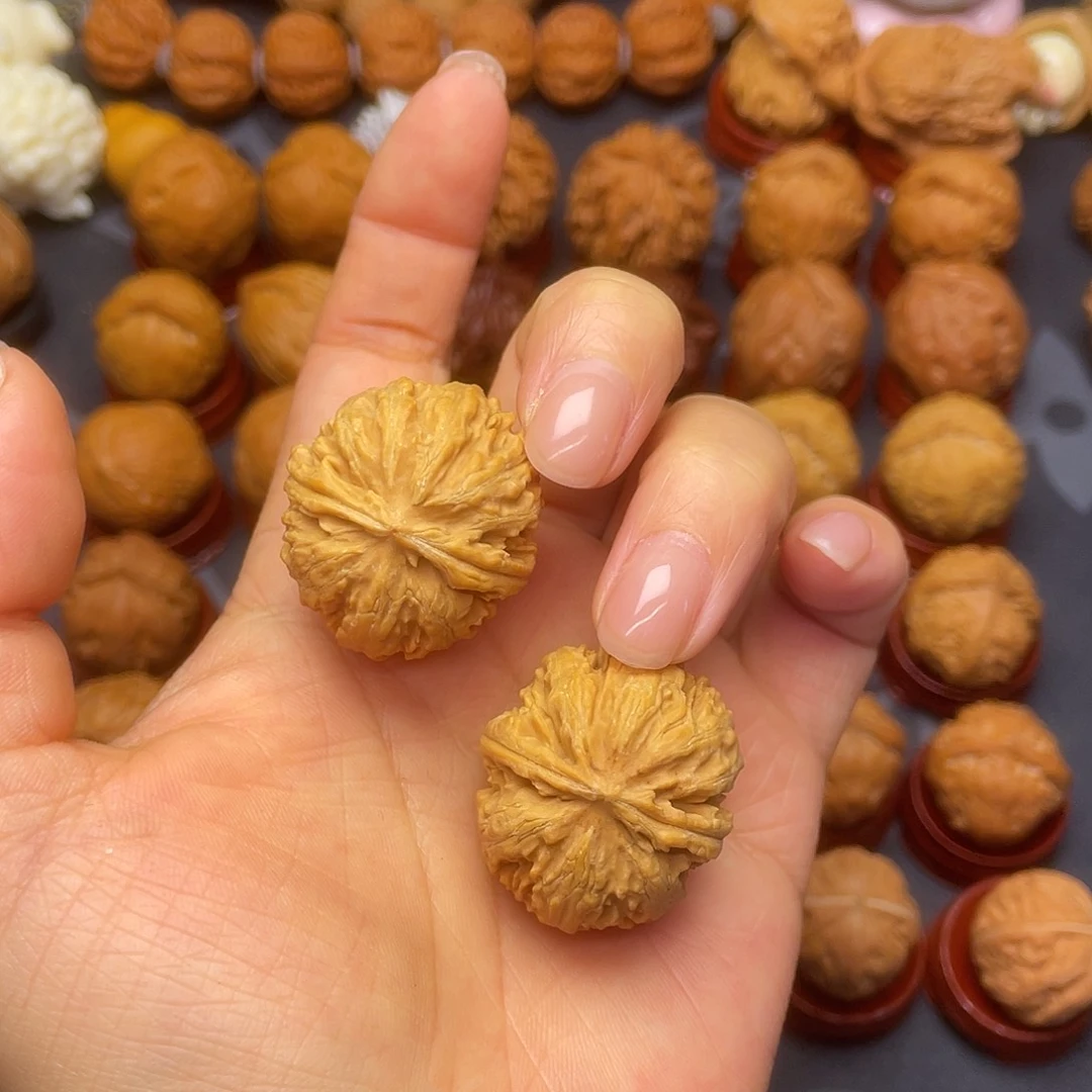 文玩核桃把件013闷尖霸王龙