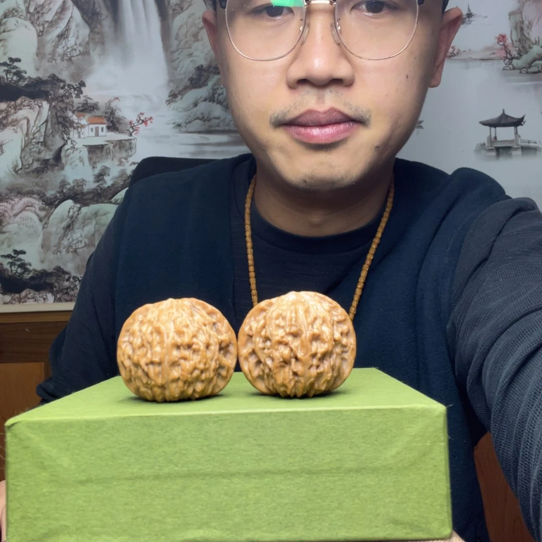 把件文玩核桃@**贝