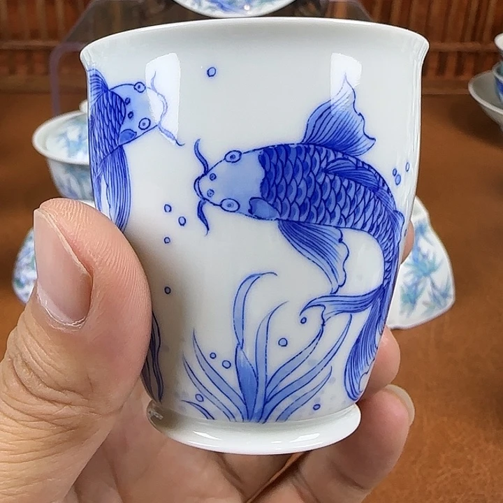 青花纯手绘锦鲤年年有余