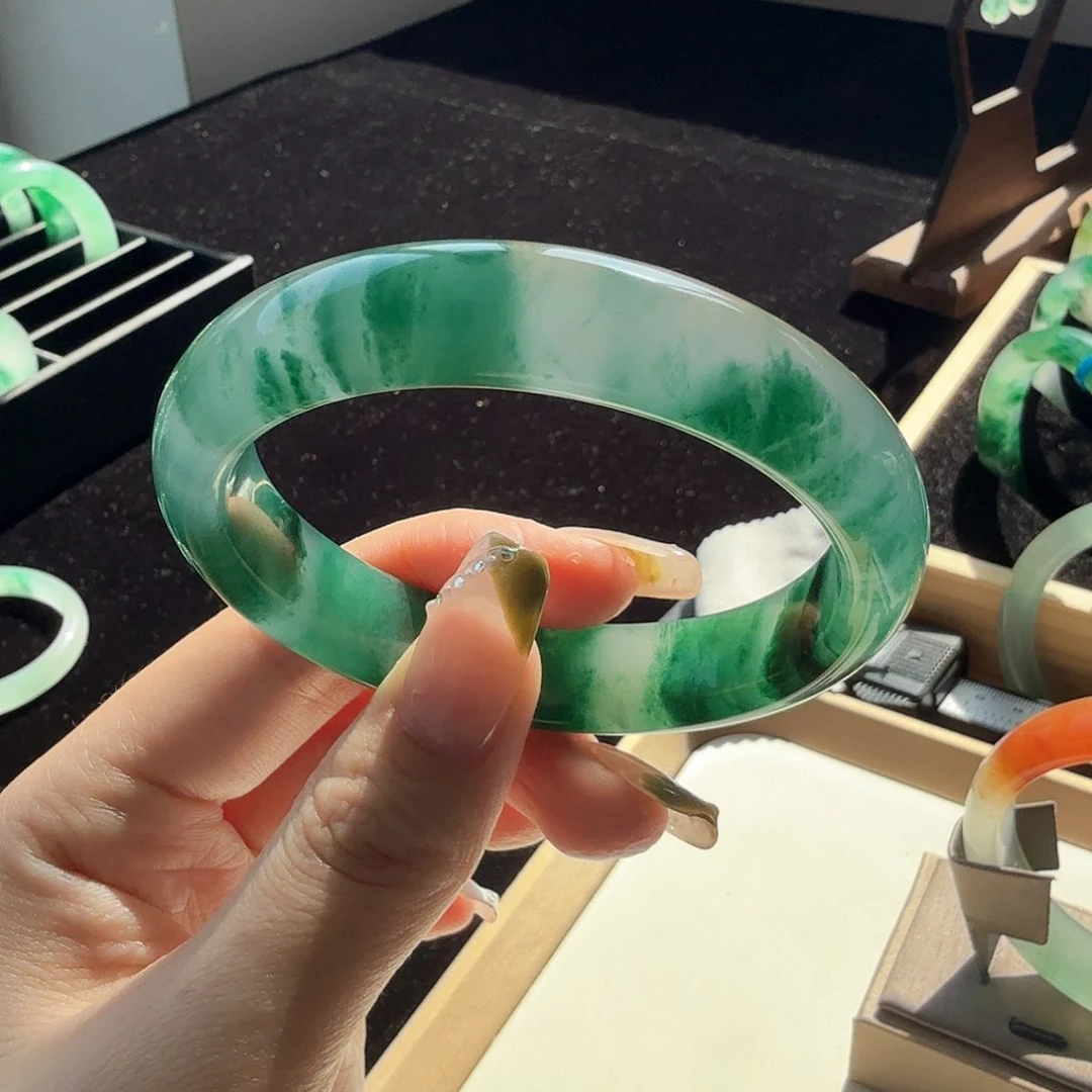 石英质玉（非洲翠）手镯未镶嵌@*兰