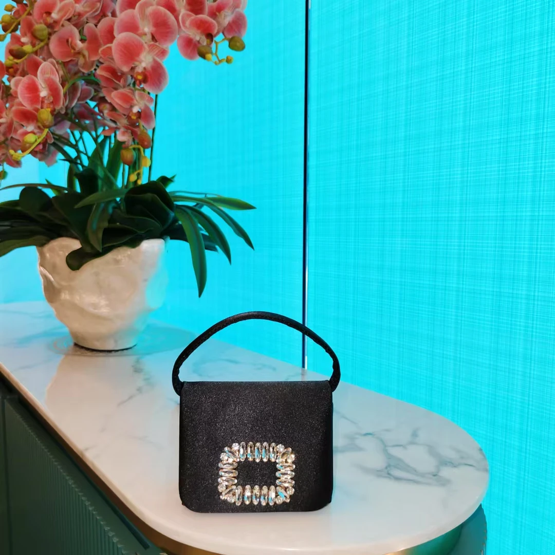 茵茵【C174-C195】新款精致辣妹斜跨单肩手拧包包