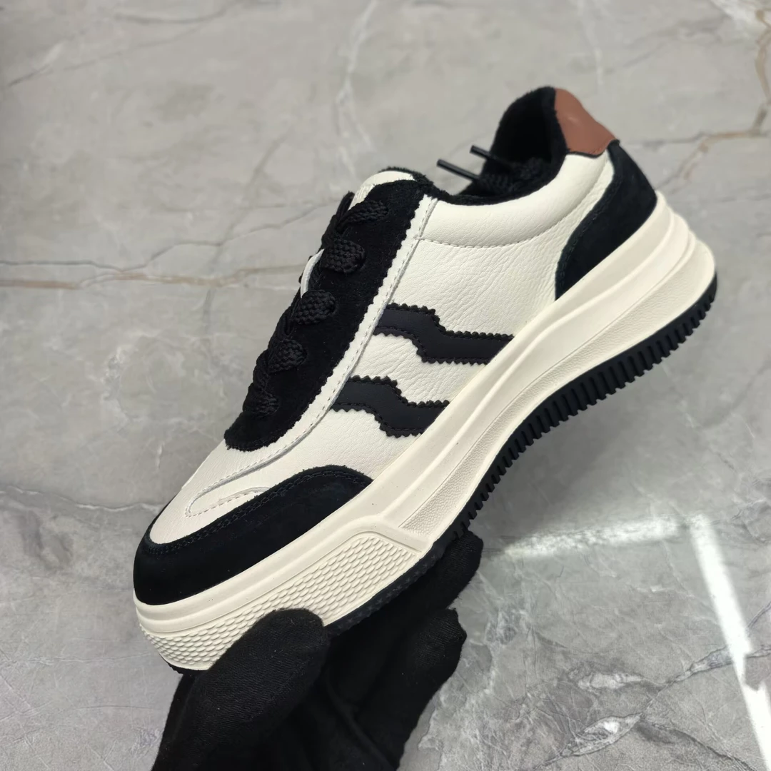 c  (孤品)  41/36码休闲鞋 7385-831女牛皮