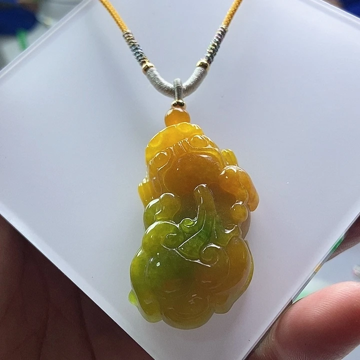 颈饰未镶嵌翡翠未镶嵌翡翠（赠链）