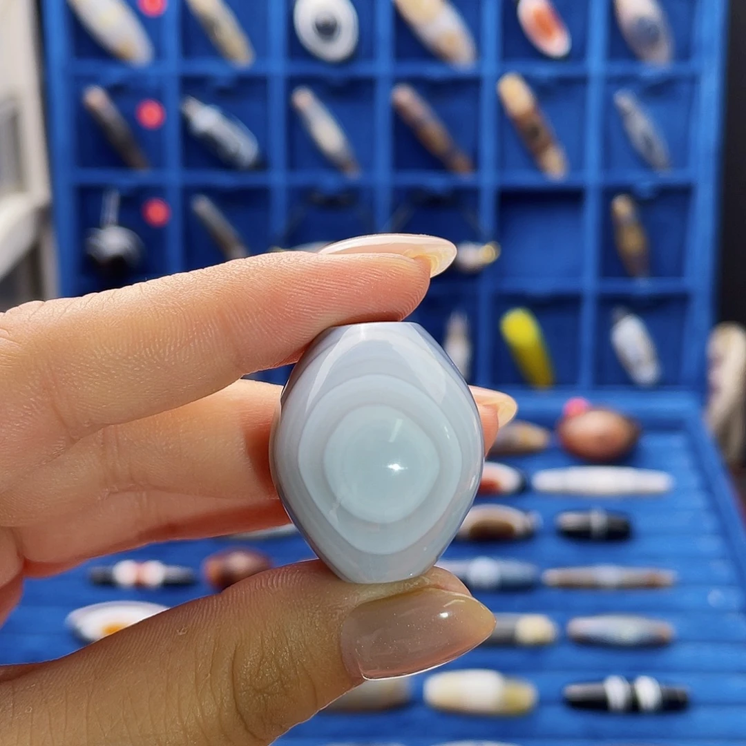 玛瑙/玉髓未镶嵌珠宝半成品