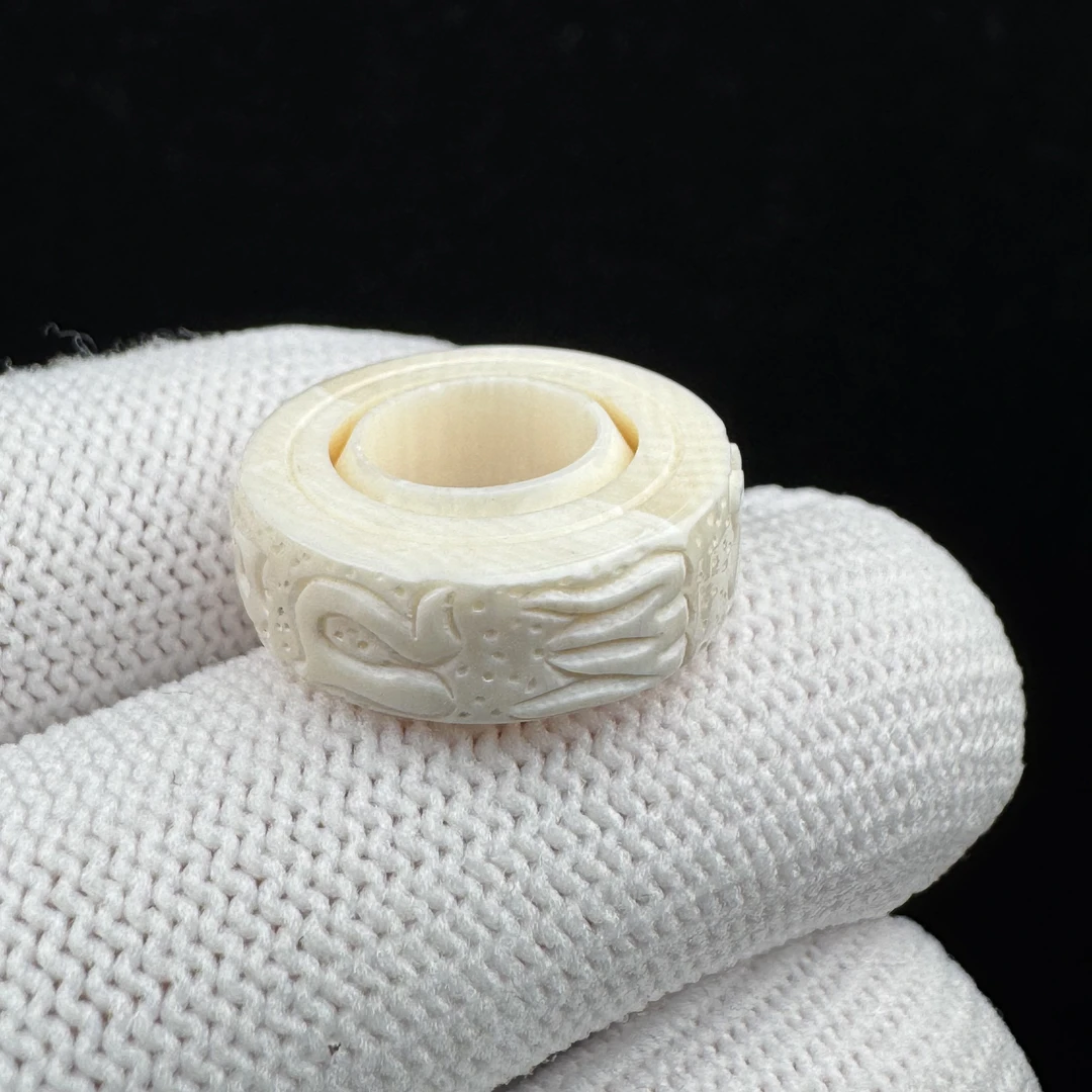 D8992天然猛犸牙 雕刻双层跑环8.2mm支持鉴定 假一罚四