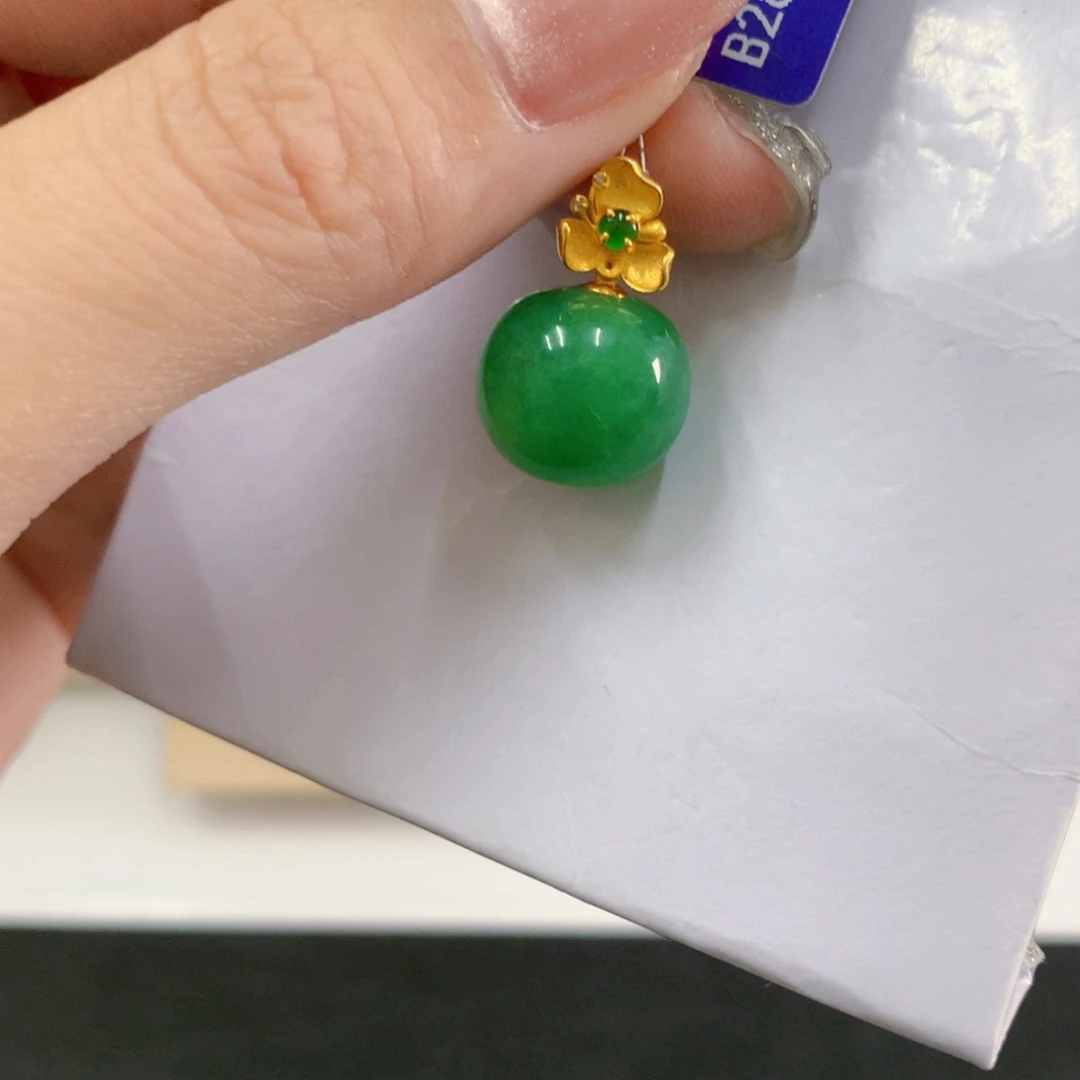 吊坠(不含链)18K金镶嵌翡翠