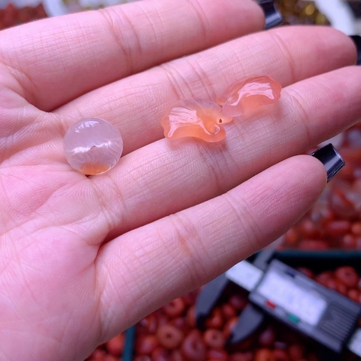 南红玛瑙未镶嵌珠宝半成品519