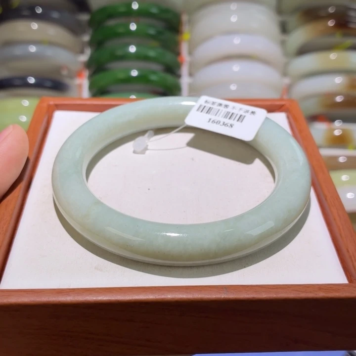 和田玉未镶嵌手镯59+