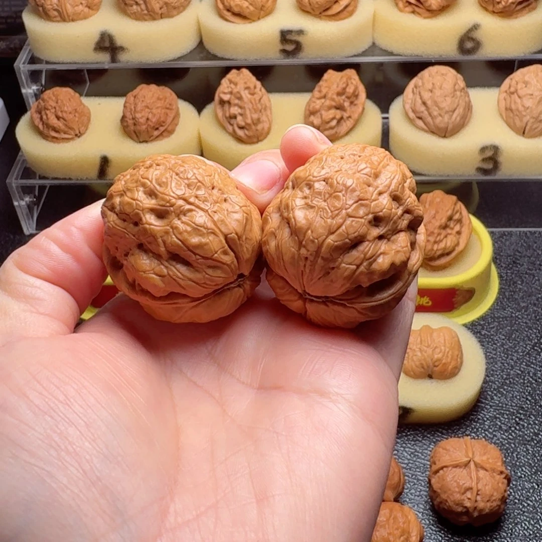 文玩核桃把件31号车