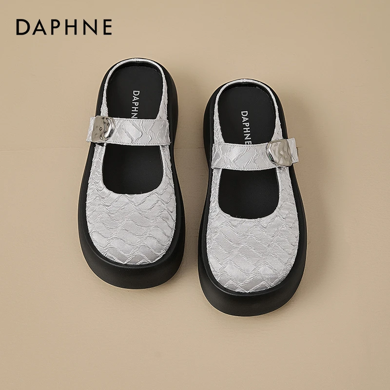 达芙妮厚底2025年新款包头半拖鞋女秋外穿一脚蹬乐福鞋白色穆勒鞋