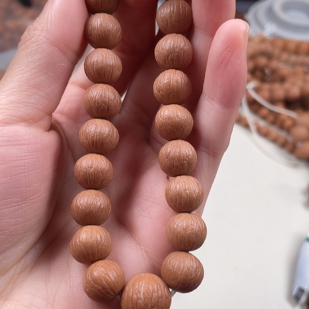 初****手串猴头核桃原皮凤羽12