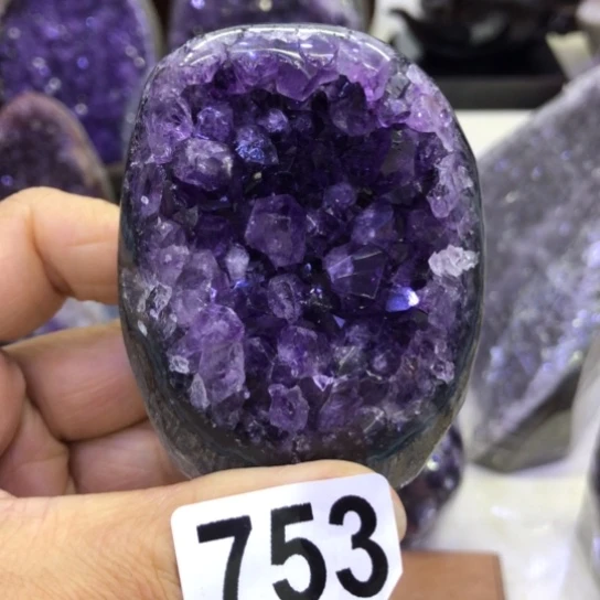 紫晶天然水晶摆件未镶嵌