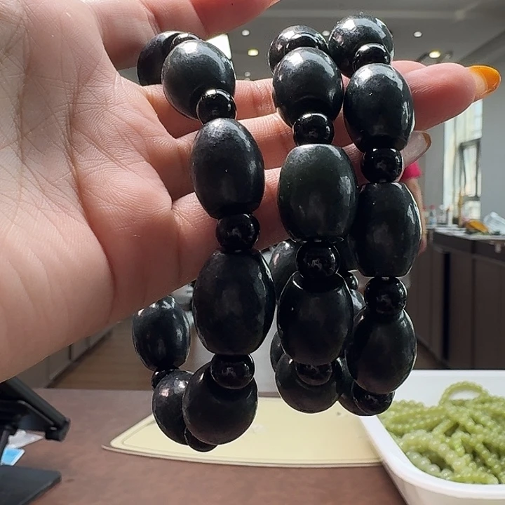 手链未镶嵌和田玉