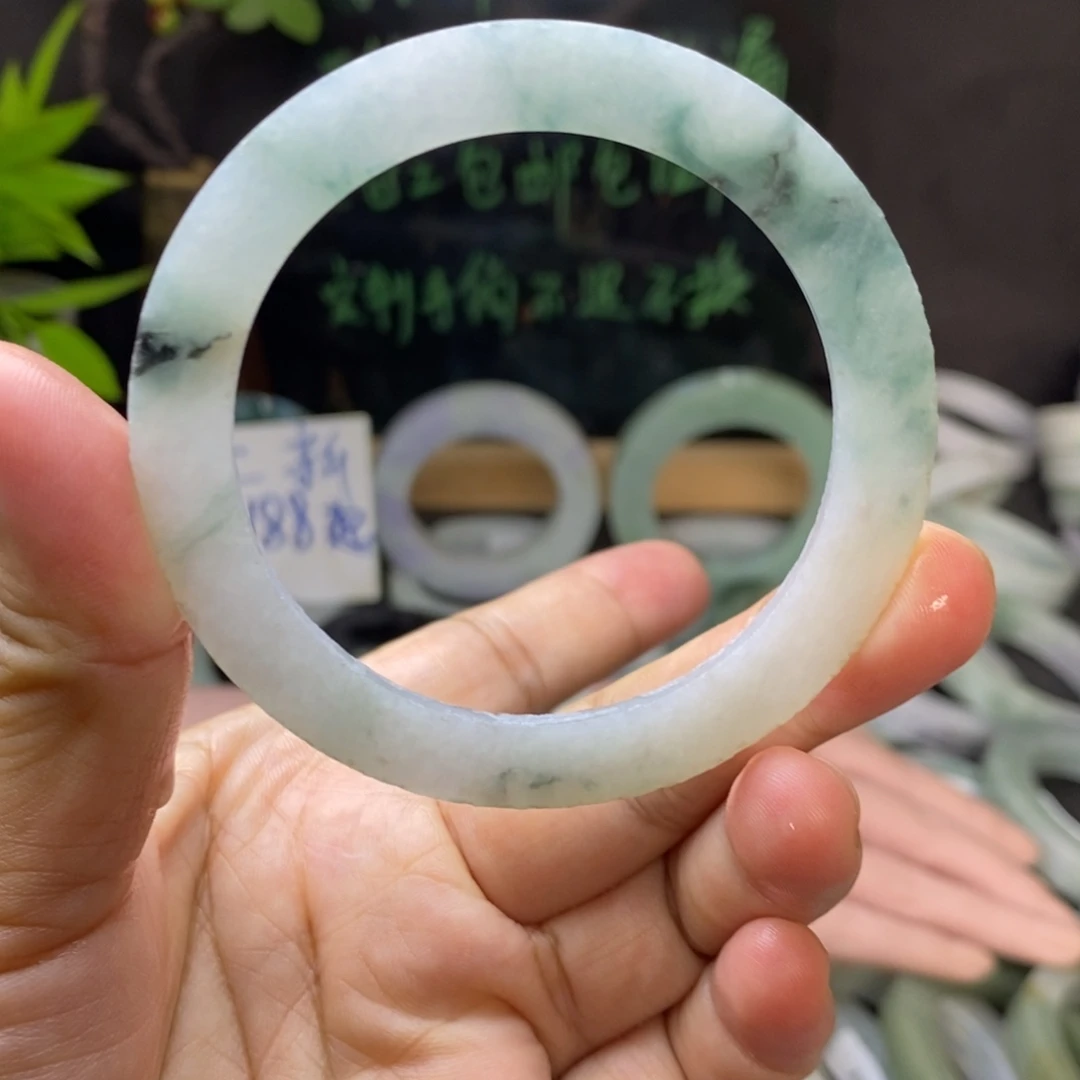 未镶嵌手镯定制翡翠