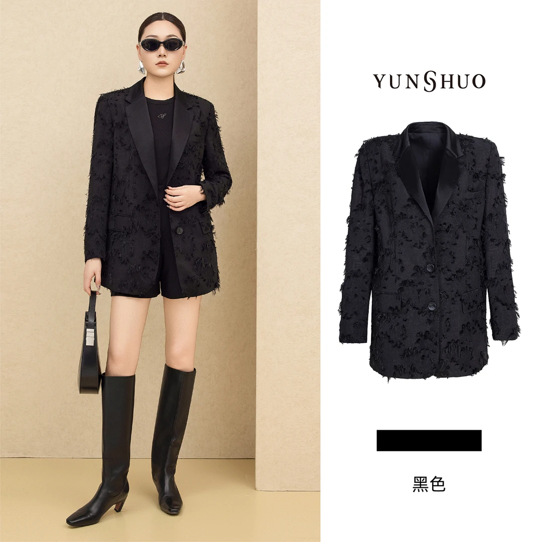 允硕新品时尚百搭女装V领提花剪花面料正肩黑色西装外套446134