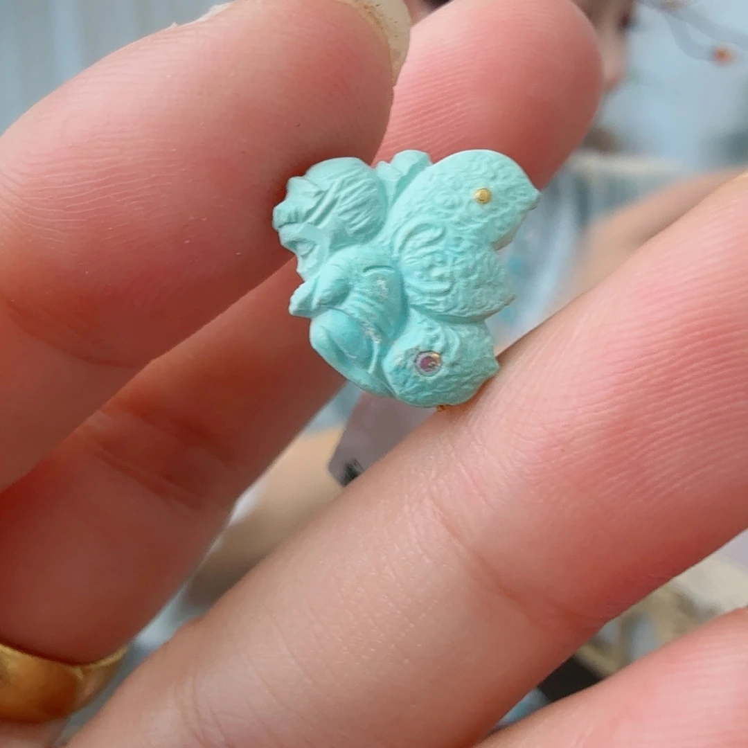 绿松石未镶嵌珠宝奇石