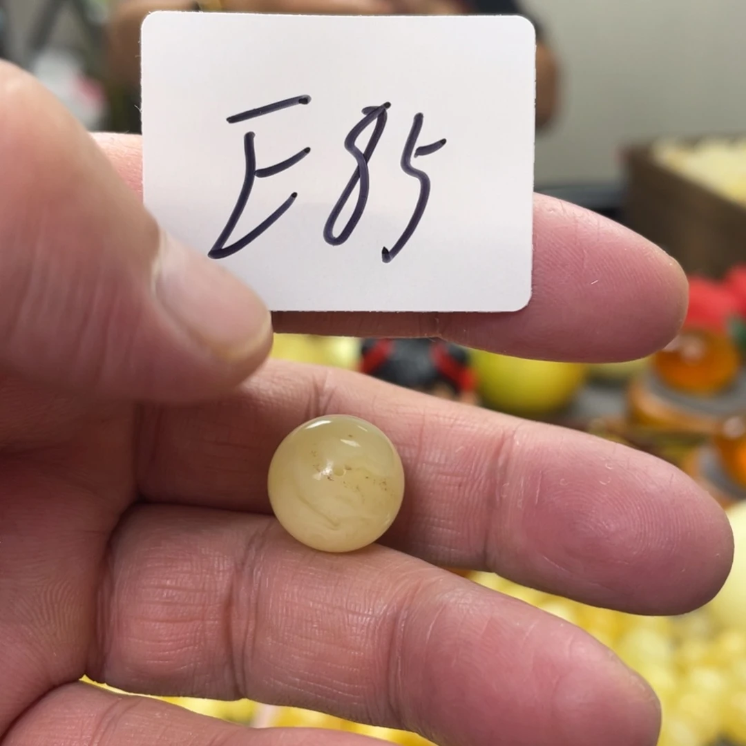 手链琥珀未镶嵌多样性发，发其中一件