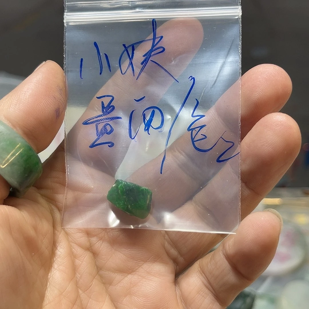 纯铜合金琉璃小*饰品。
