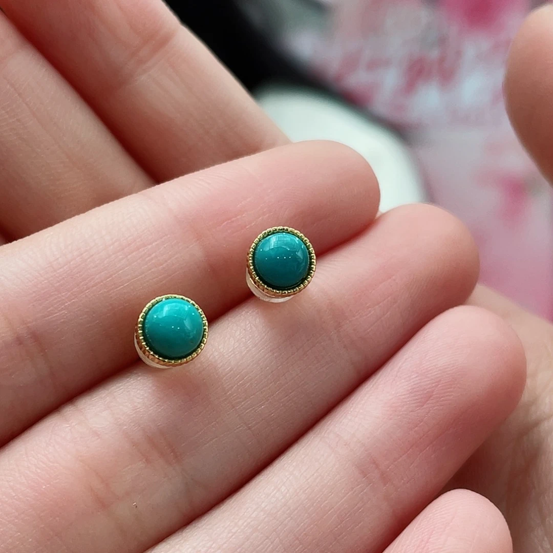 绿松石颈饰18K金镶嵌