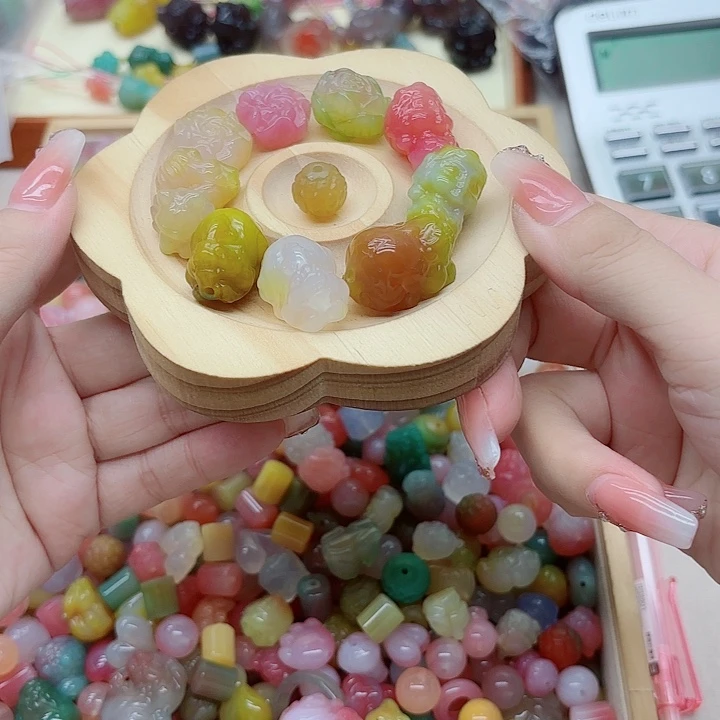 蒲***英未镶嵌手链玛瑙/玉髓盐源11