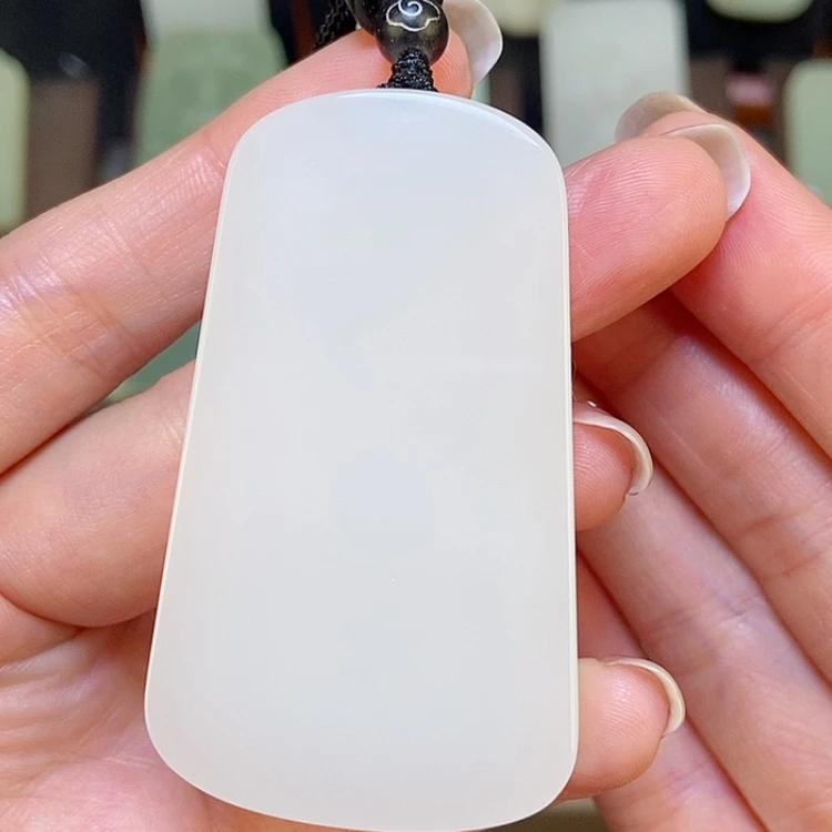 【闪购商品】颈饰未镶嵌和田玉
