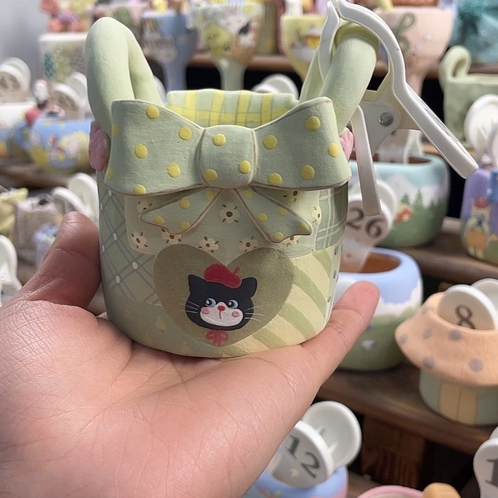 86……手工手绘花盆