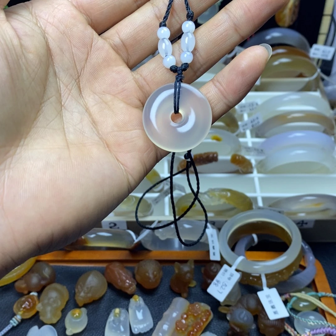 未镶嵌颈饰玛瑙/玉髓