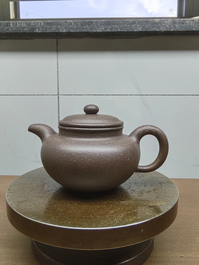 寿珍仿古壶，300cc左右原矿紫泥40目，助理工艺美术师精心制作