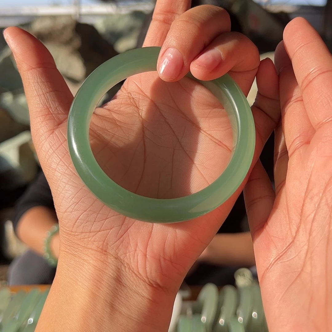 绿东陵冰晴水手镯