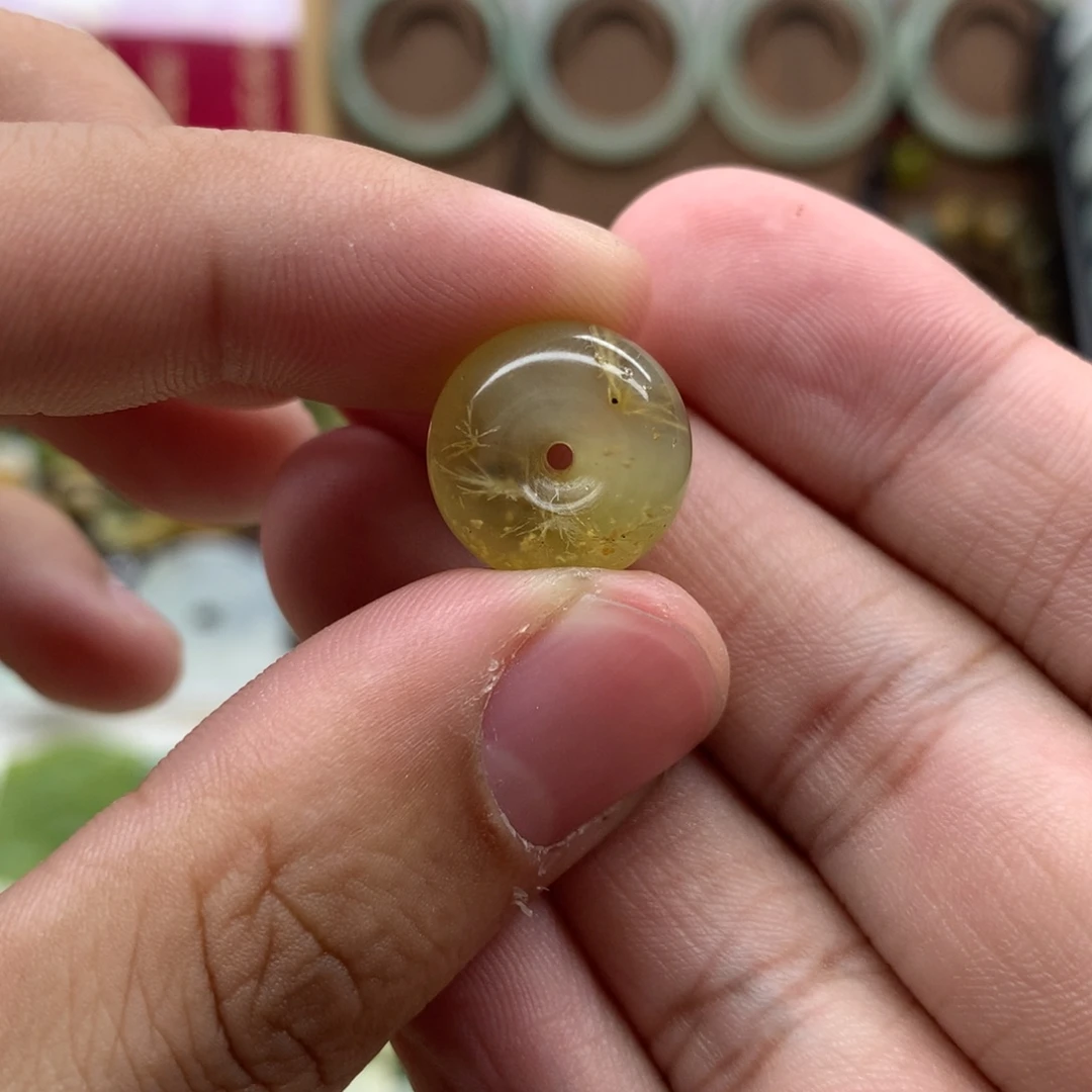 岫玉未镶嵌吊坠(不含链)