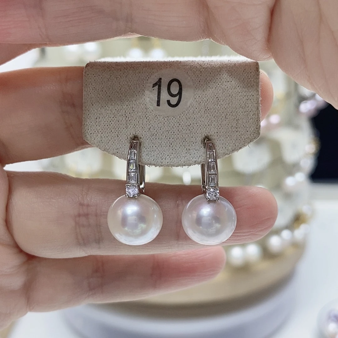 银S925镶嵌耳饰淡水珍珠