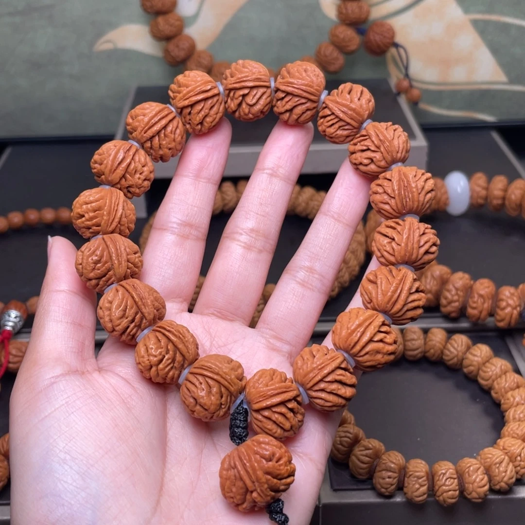 吊坠桃核20刺龙纹