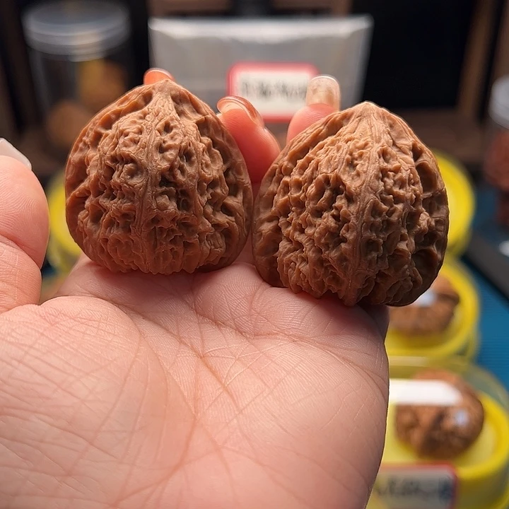 吊坠文玩核桃三角疆 全品